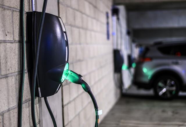 E-Mobilität braucht Ladeinfrastruktur für Wohnanlagen 