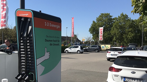 schnelladesaeule rewe