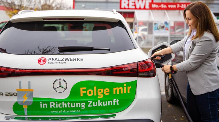 E-Fuels kontra E-Mobilität: Wer hat die Ökonase vorn?
