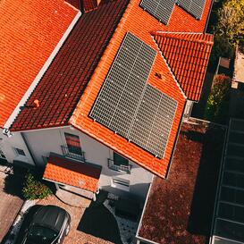 PV-Anlage und Wärmepumpe im Eigenheim | © Bildnachweis: ©Pfalzwerke/Patrick Junker