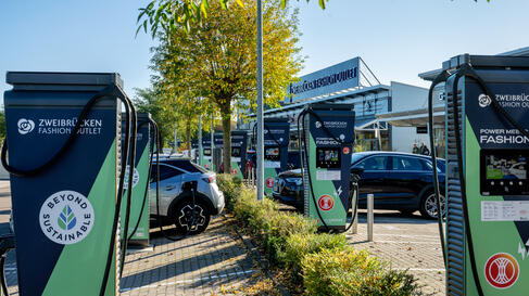 Customer Story, Fashion Outlet, Standortpartner, elektromobilitaet