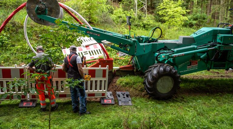 Hohe Derst: Verkabeln am Steilhang