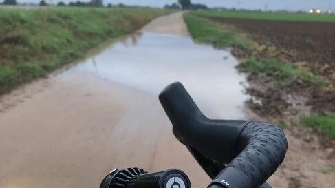 Rennrad Pfuetze